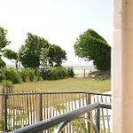 Loft Vue - - Oasis Hébergement de vacances *